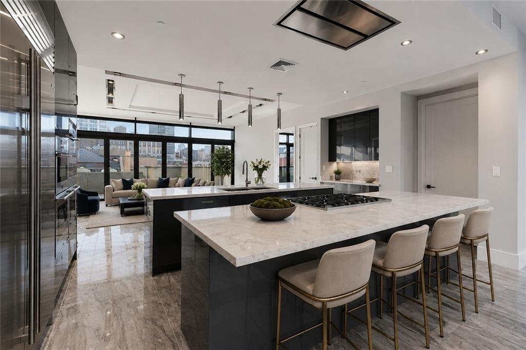 Condo in New Orleans, Louisiana, United States 5 - 18407316
