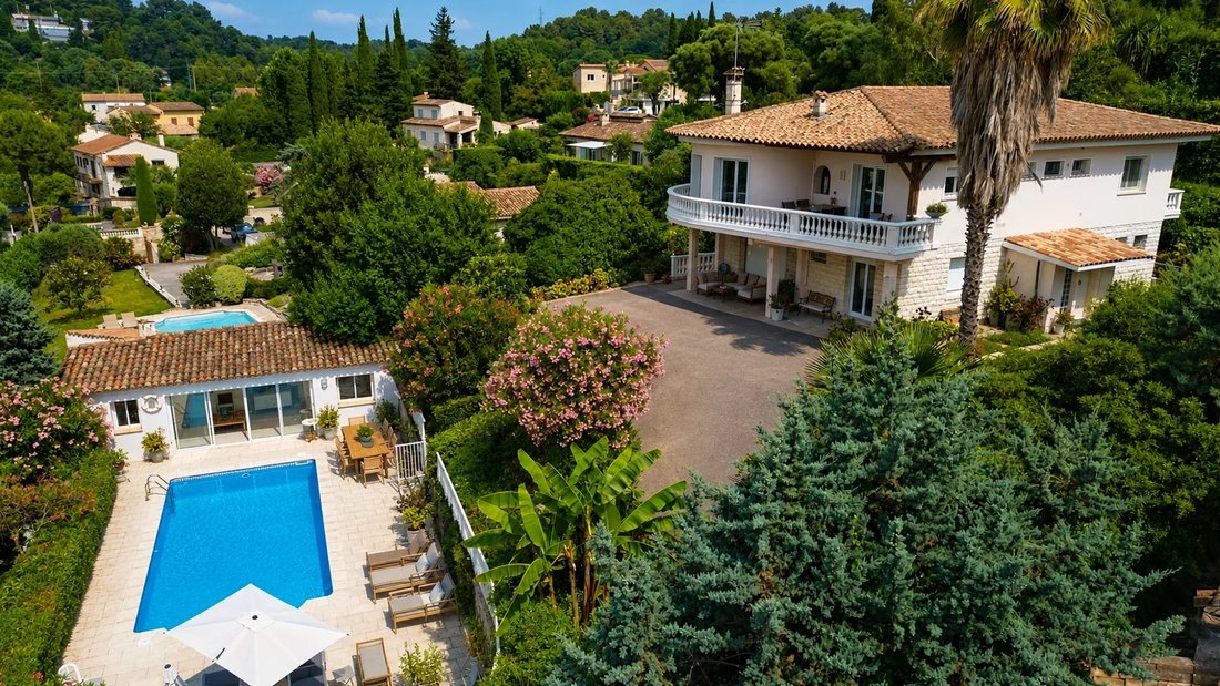 Villa in Saint-Paul-de-Vence, Provence-Alpes-Côte d'Azur, France 2 - 18406806