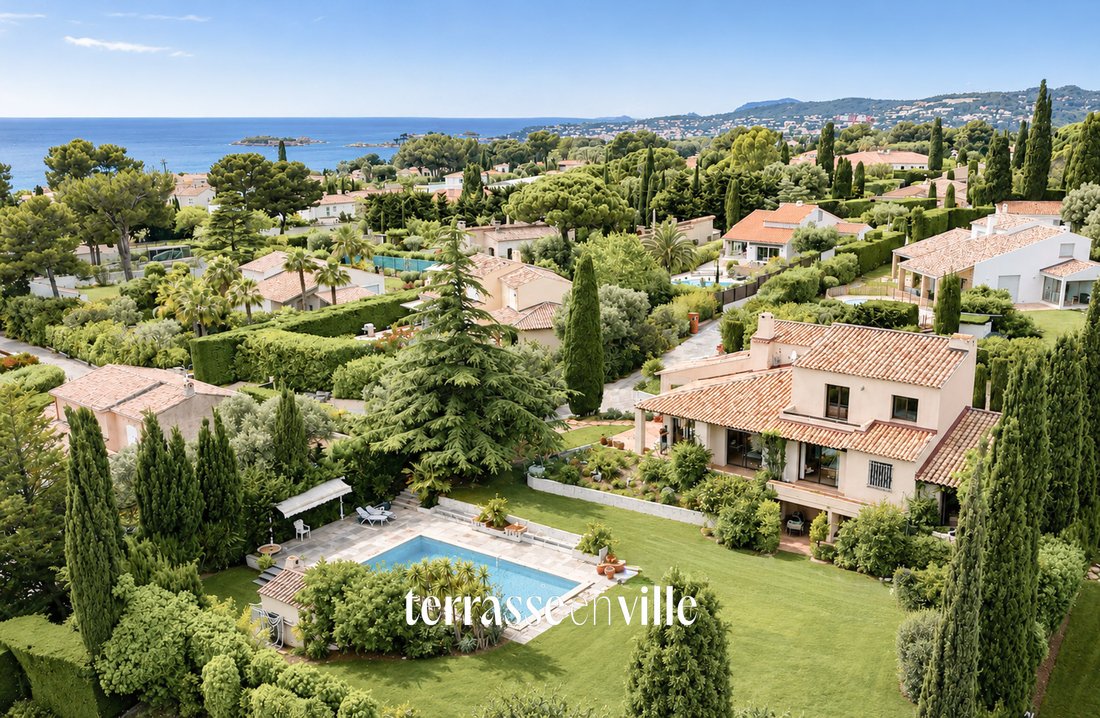 House in Sanary-sur-Mer, Provence-Alpes-Côte d'Azur, France 2 - 18409367
