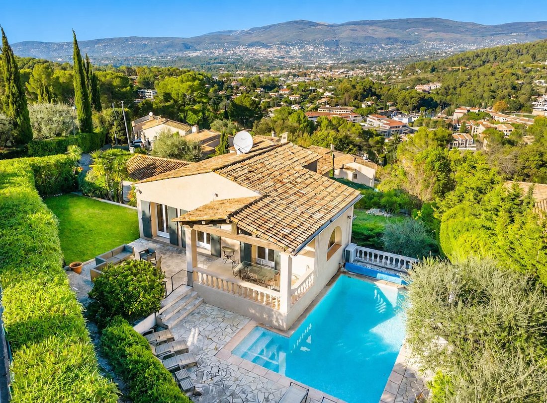 Villa in Mougins, Provence-Alpes-Côte d'Azur, France 1 - 18406892