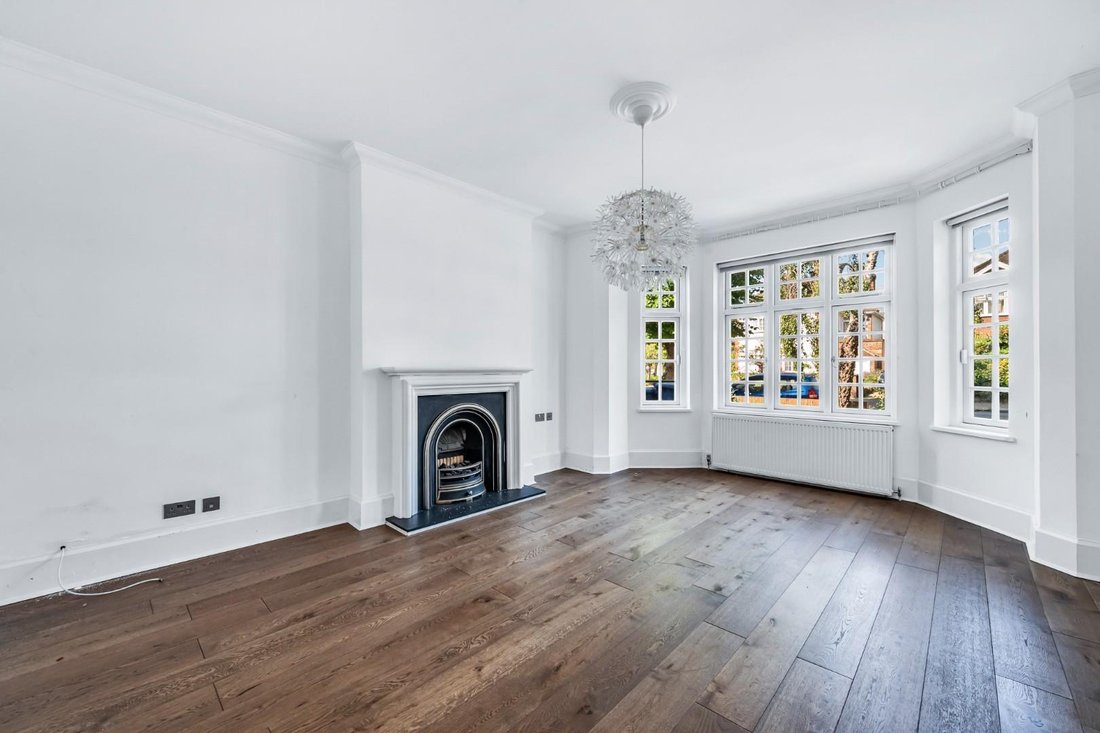 House in Ealing (London Borough of Ealing), Ealing, England 3 - 17141720