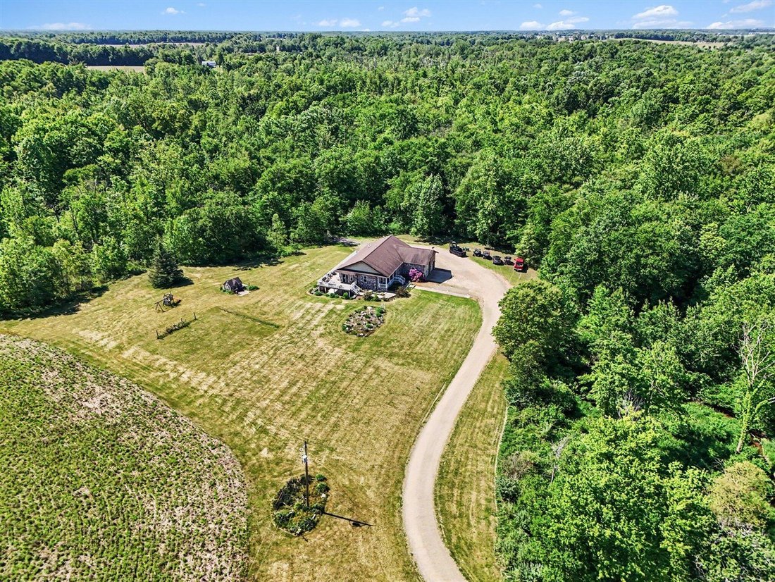House in Fulton, Michigan, United States 1 - 18402943