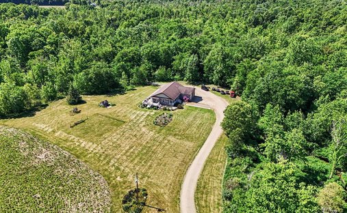 House in Fulton, Michigan, United States 1