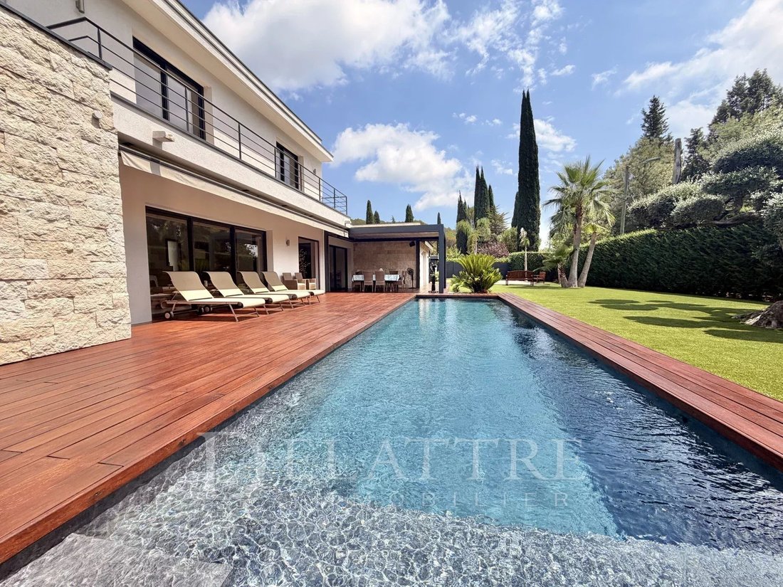 Villa in Opio, Provence-Alpes-Côte d'Azur, France 1 - 18413952