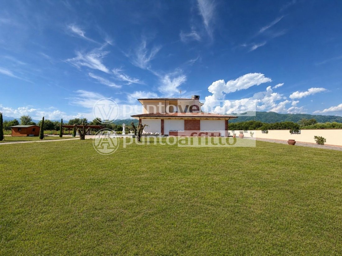 Villa in Lammari, Capannori, Tuscany 2 - 18407606