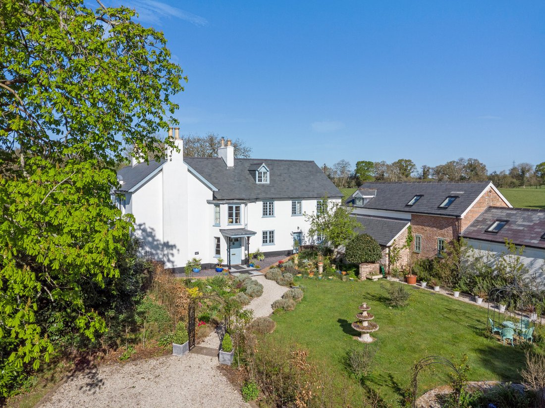 House in Bere Regis, England 2 - 18409462
