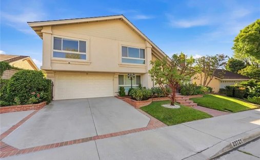 House in Santa Clarita, California, United States 1