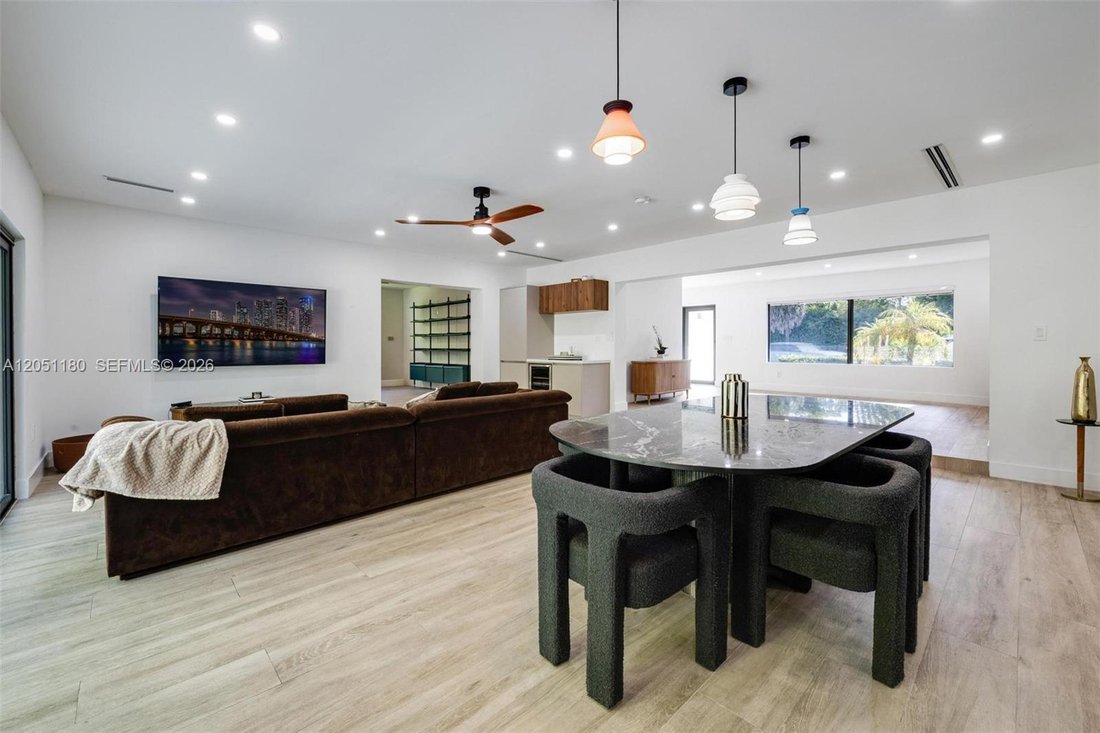 House in Miami, Florida, United States 5 - 18409072