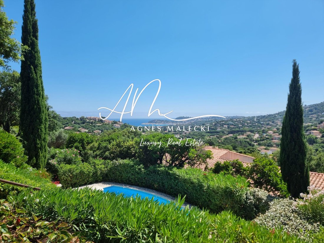 Estate in Nord, Cavalaire-sur-Mer, France 5 - 18236311