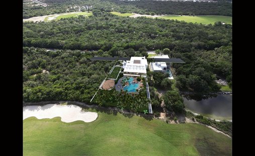 House in Cancún Country Club, Quintana Roo, Mexico 1