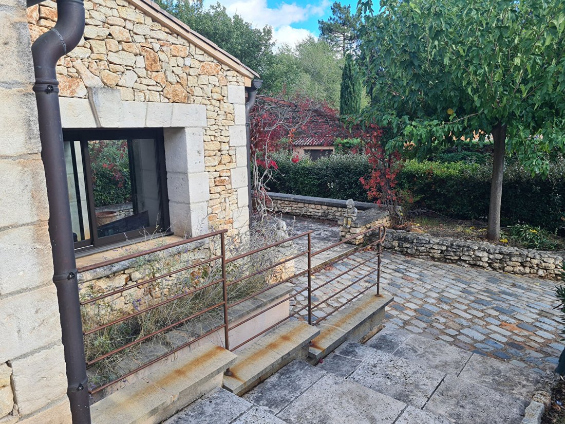 Villa in Roussillon, Provence-Alpes-Côte d'Azur, France 3 - 18405521