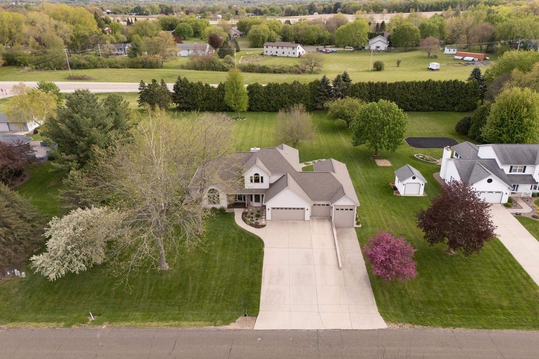 House in Sun Prairie, Wisconsin, United States 3 - 18407159