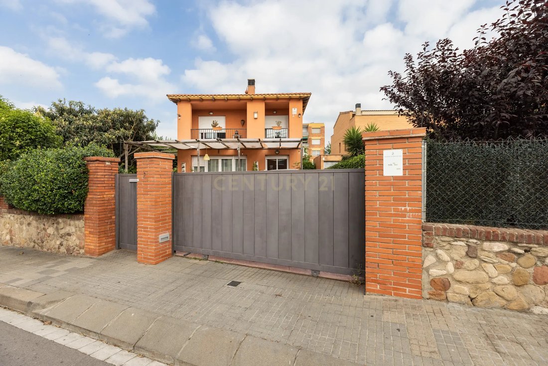 Villa in Parets del Valles, Catalonia, Spain 3 - 18408590