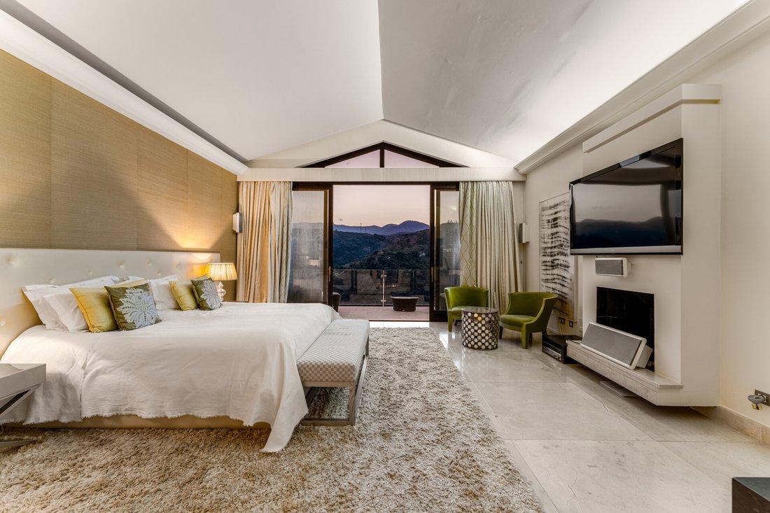 Villa in La Zagaleta, Benahavis, Andalusia 4 - 18238474