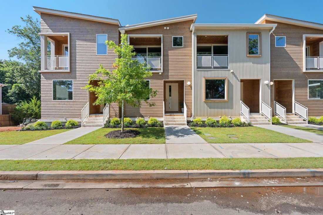 Townhouse in Greenville, South Carolina, United States 1 - 18402927