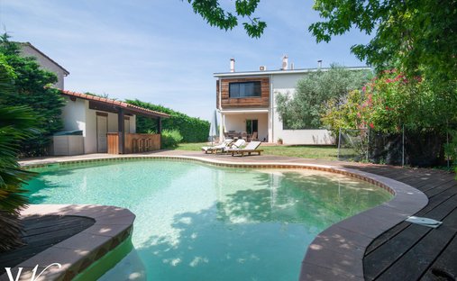 House in Ouest, Saint-Jean, France 1