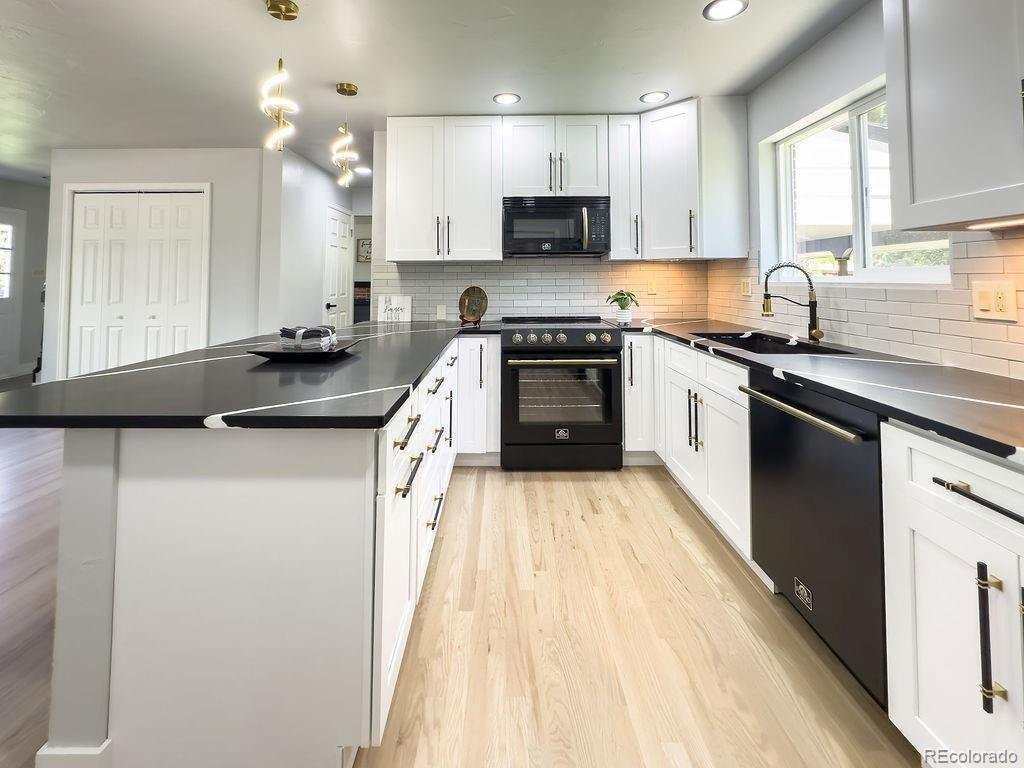 House in Littleton, Colorado, United States 2 - 18411602