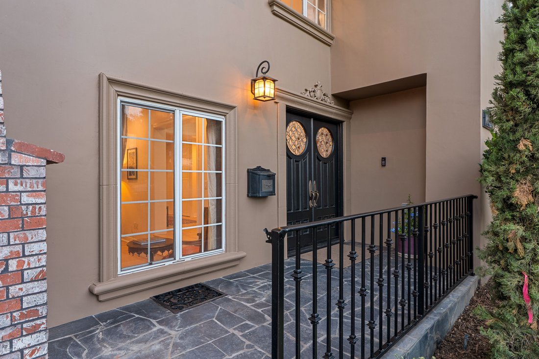 House in Glendale, California, United States 2 - 18409456