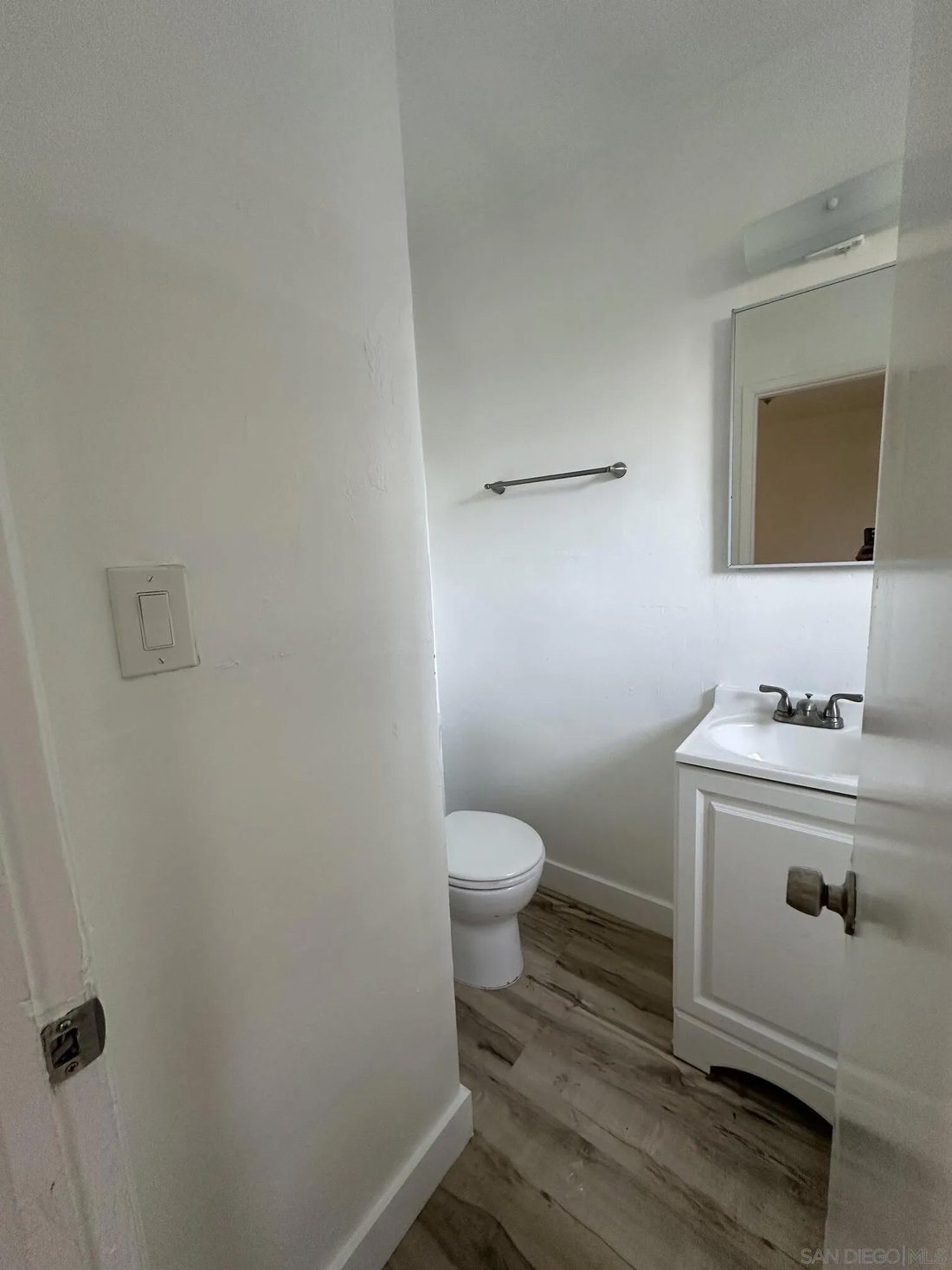 San Diego, California, United States 4 - 18408450