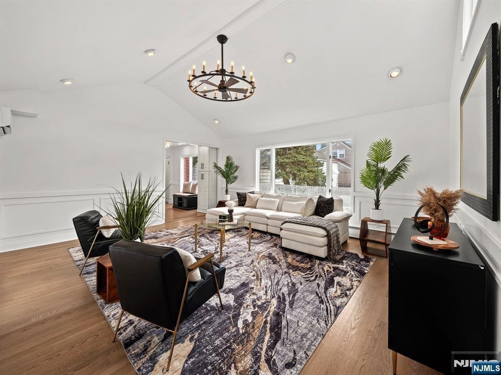 House in Saddle Brook, New Jersey, United States 4 - 18413001