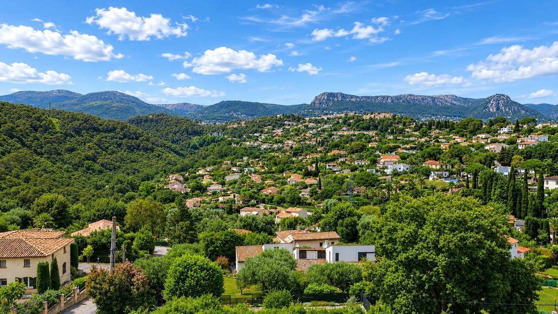 Villa in Saint-Paul-de-Vence, Provence-Alpes-Côte d'Azur, France 5 - 18406806