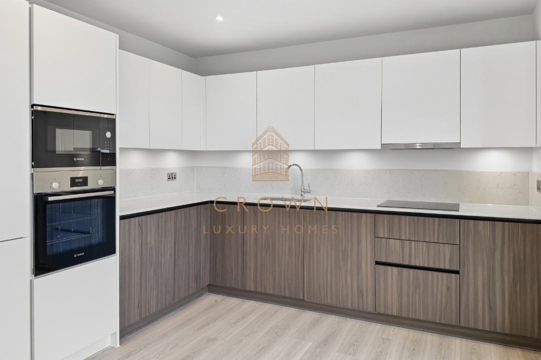 Apartment in West Ham, Newham, England 4 - 18402847