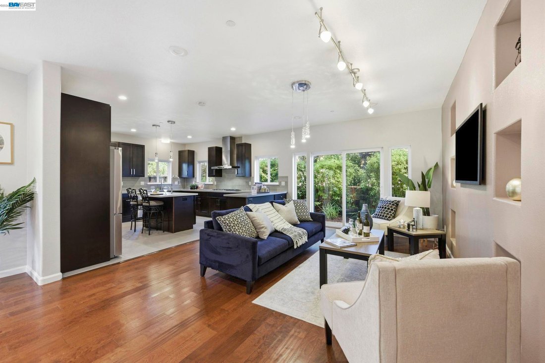 House in Newark, California, United States 4 - 18408948
