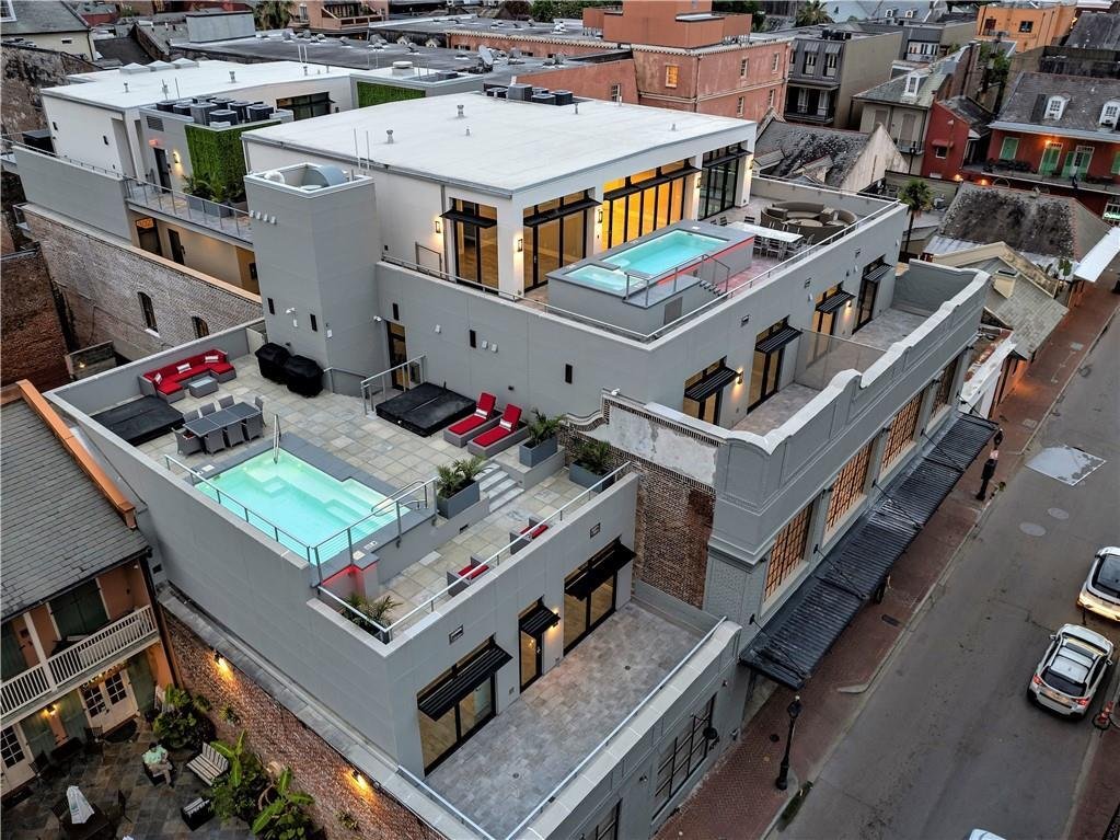 Condo in New Orleans, Louisiana, United States 1 - 18407316