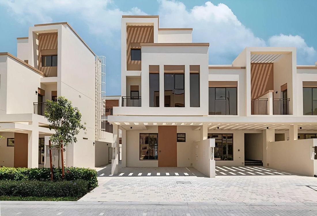 Villa in Tilal Al Ghaf, Dubai, United Arab Emirates 1 - 18402719