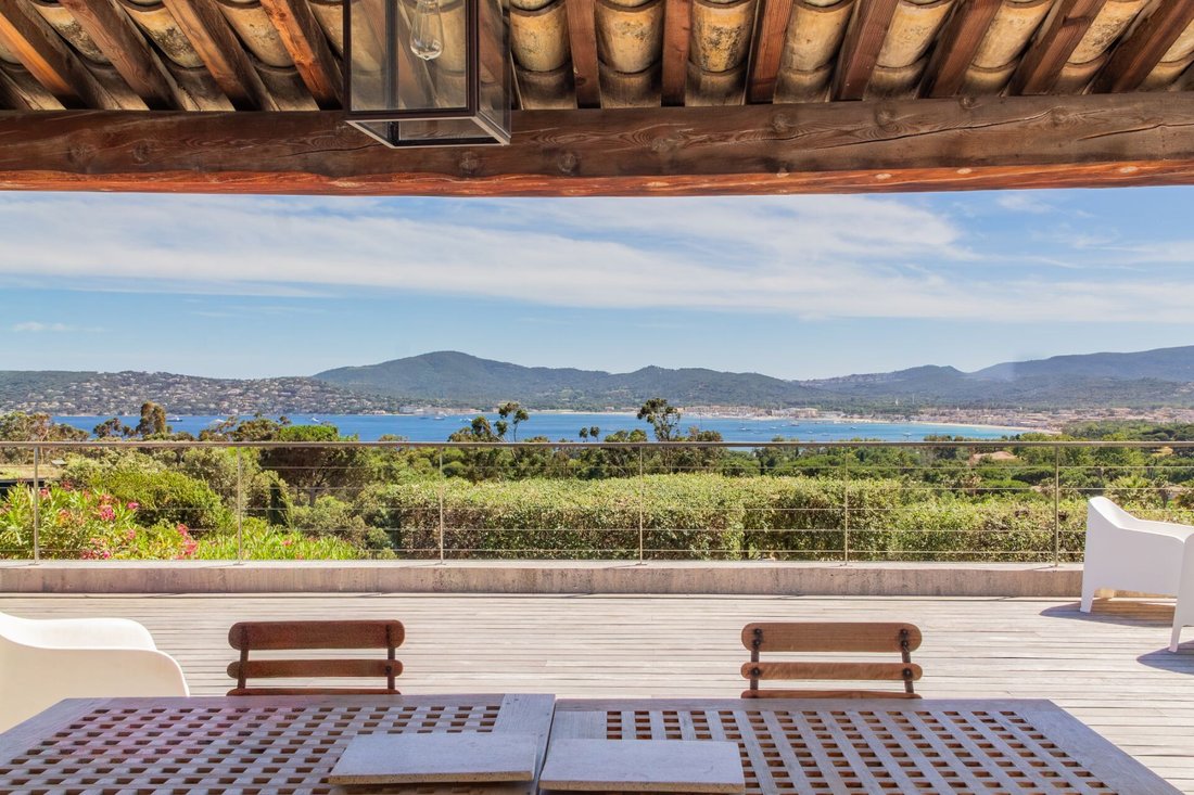 Villa a Grimaud, Provenza-Alpi-Costa Azzurra, Francia 1 - 18403809