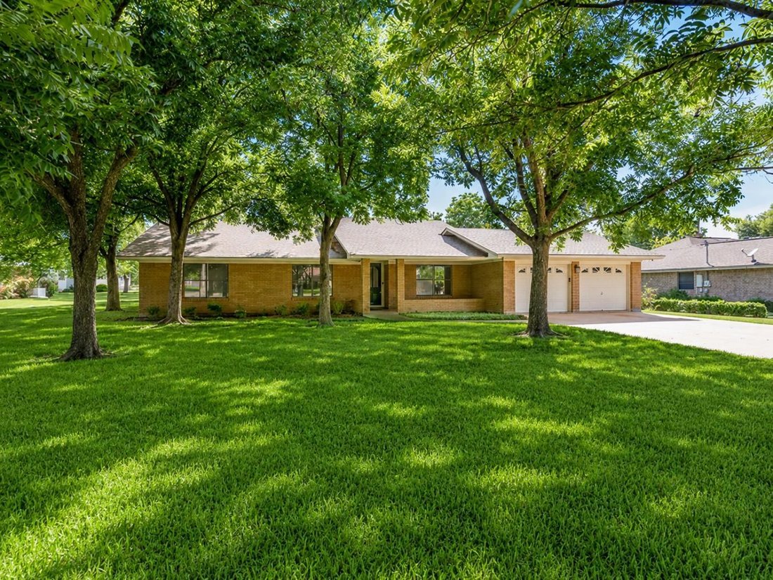 House in Taylor, Texas, United States 1 - 18416629