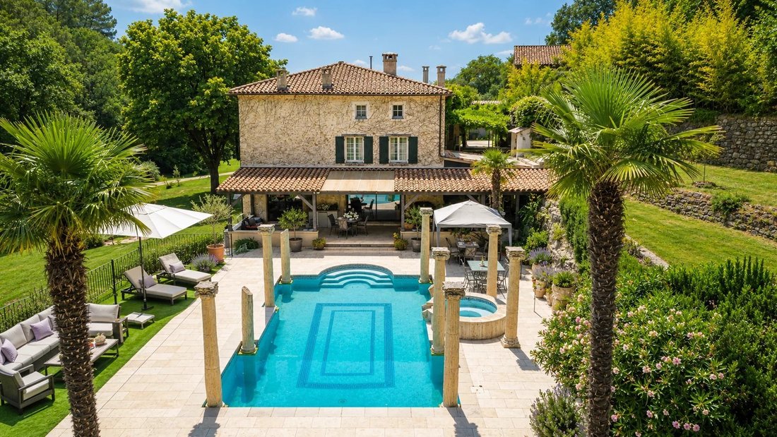 Villa in Callian, Provence-Alpes-Côte d'Azur, France 4 - 18406861