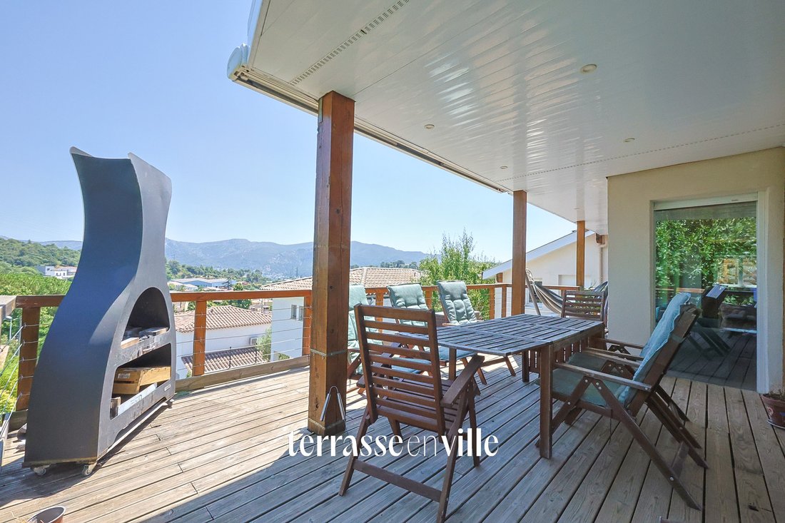 Casa a La Fourragère, Marsiglia, Provenza-Alpi-Costa Azzurra 3 - 18409357