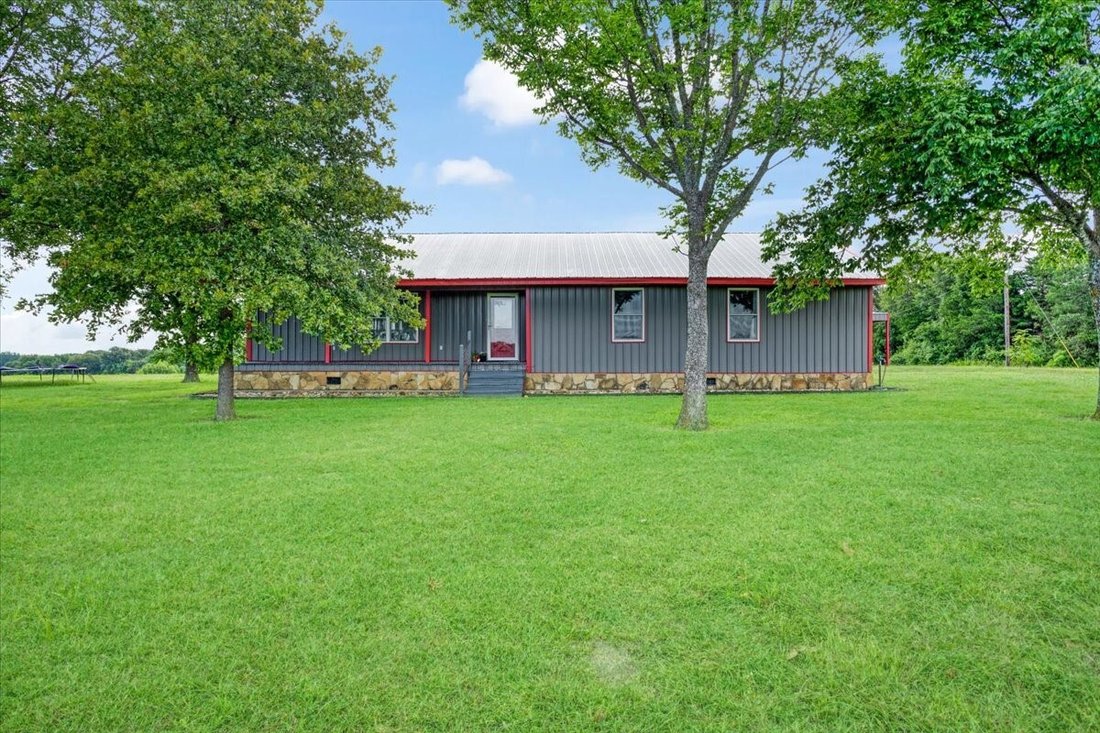 House in Paris, Texas, United States 2 - 18409015