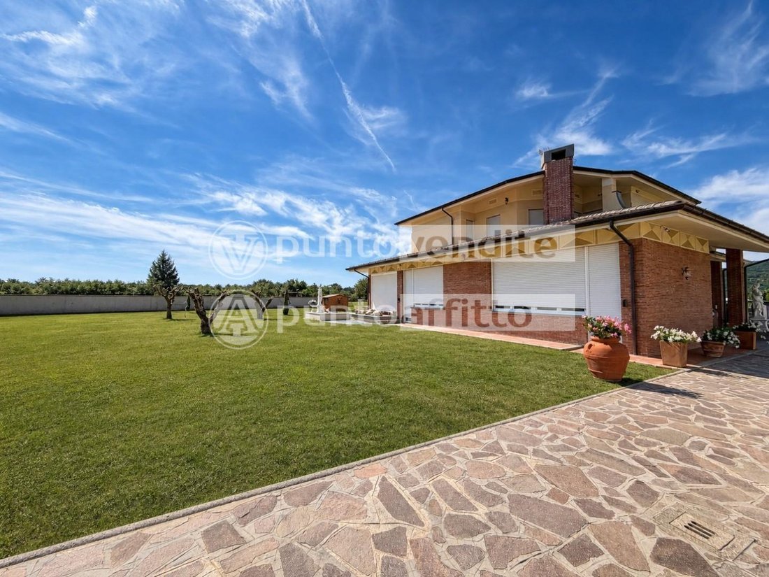 Villa in Lammari, Capannori, Tuscany 1 - 18407606