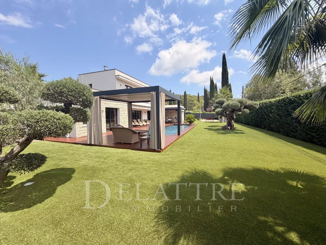 Villa in Opio, Provence-Alpes-Côte d'Azur, France 3 - 18413952