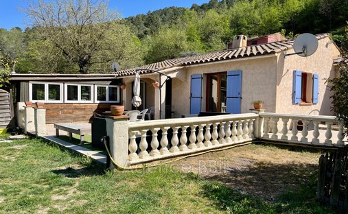 Villa in Tourrette-Levens, Provence-Alpes-Côte d'Azur, France 1