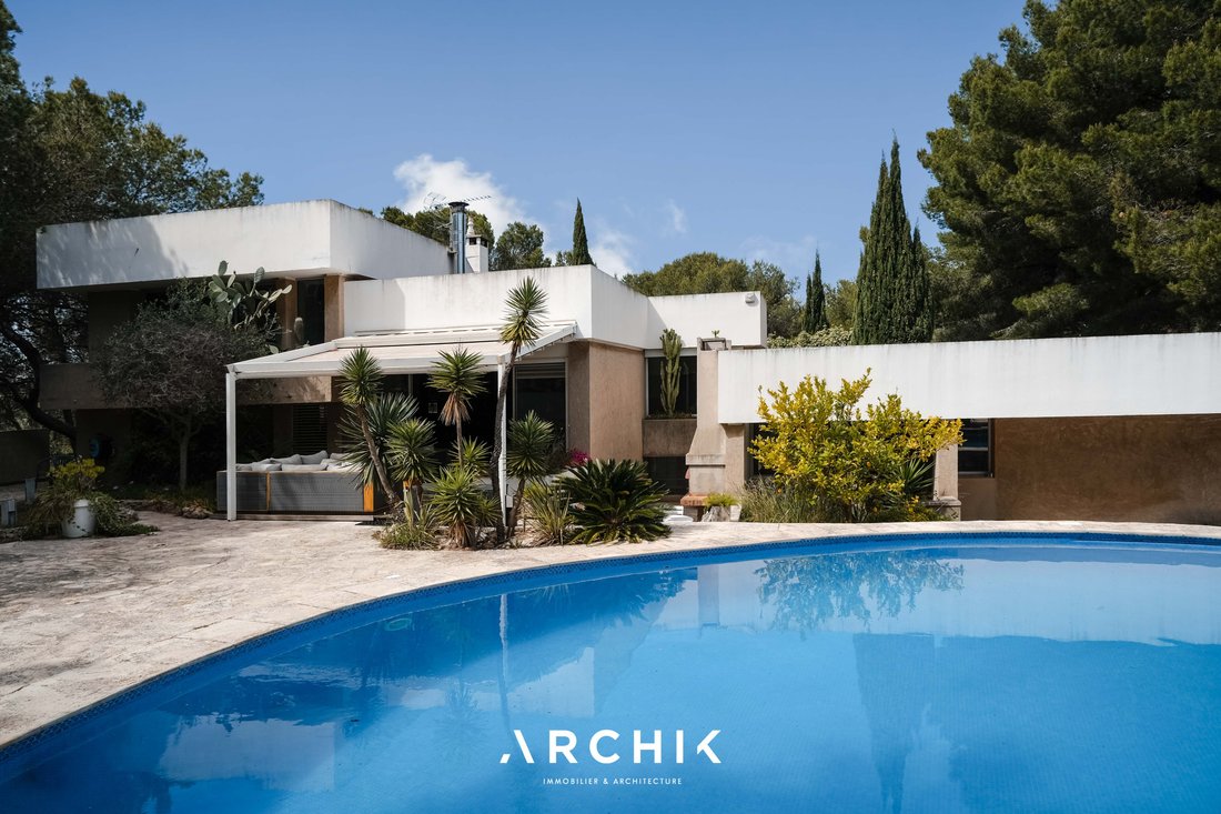 House in Plaines Saint Pierre-Saint Julien, Martigues, France 1 - 18415075
