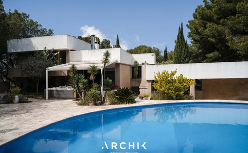 House in Plaines Saint Pierre-Saint Julien, Martigues, France 1