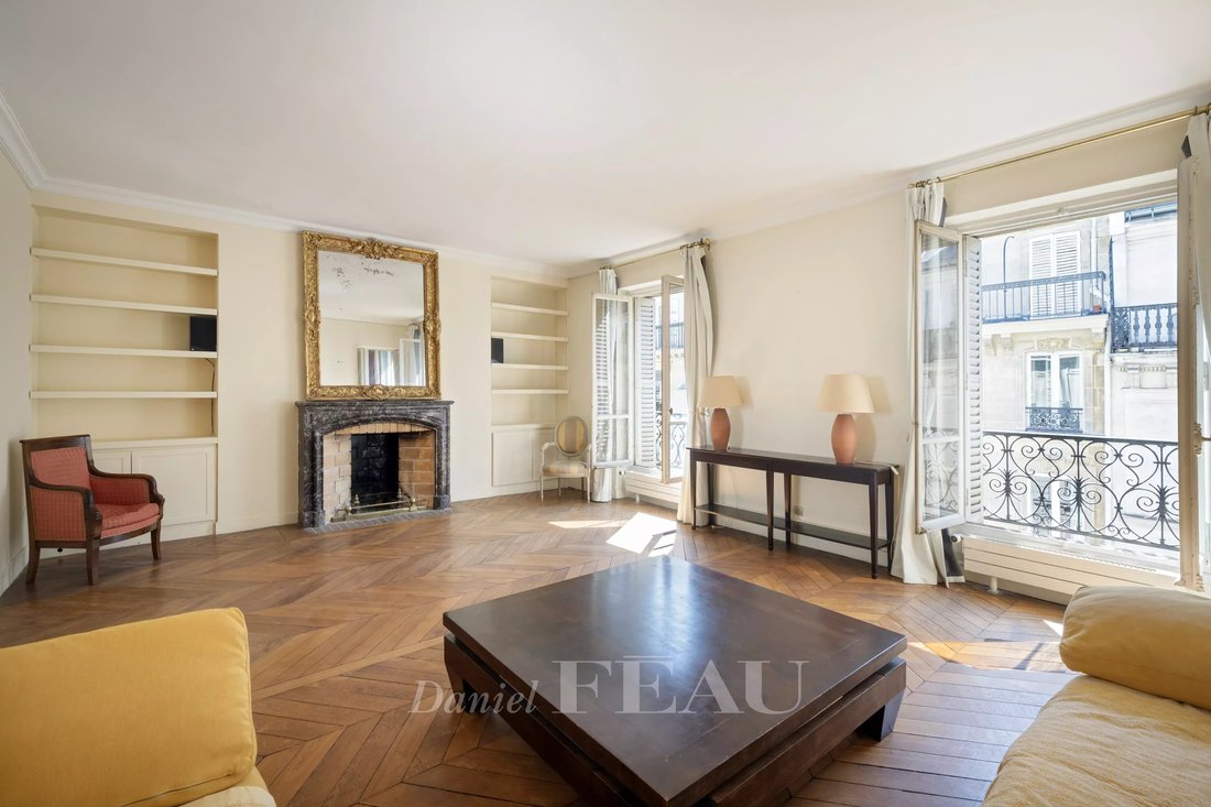 Apartment in Odéon, Paris 6e Arrondissement, Paris 3 - 18404733