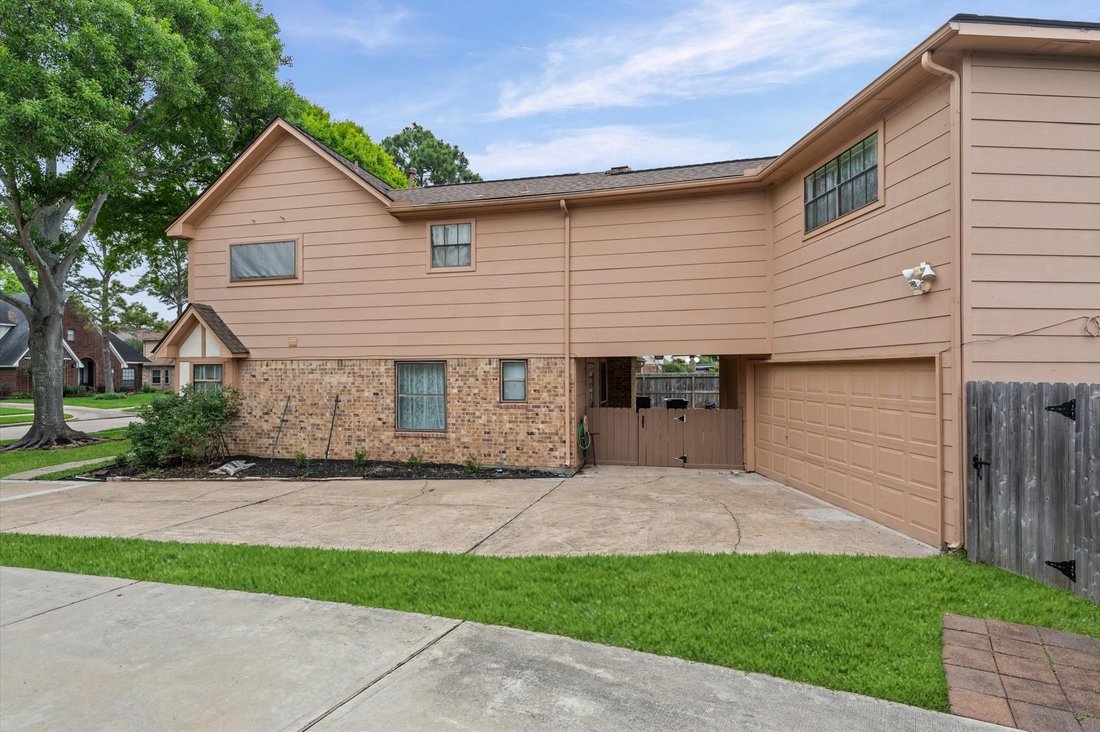 House in Sugar Land, Texas, United States 4 - 18415078