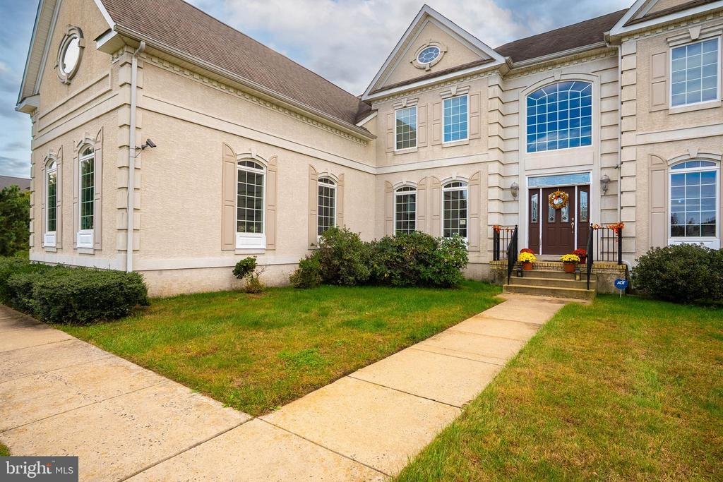 House in Monroe Township, New Jersey, United States 4 - 18409416