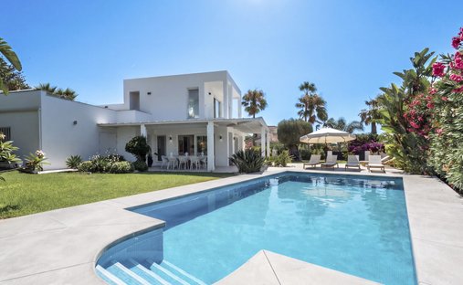 Villa in Elviria-Cabopino, Marbella, Spanien 1