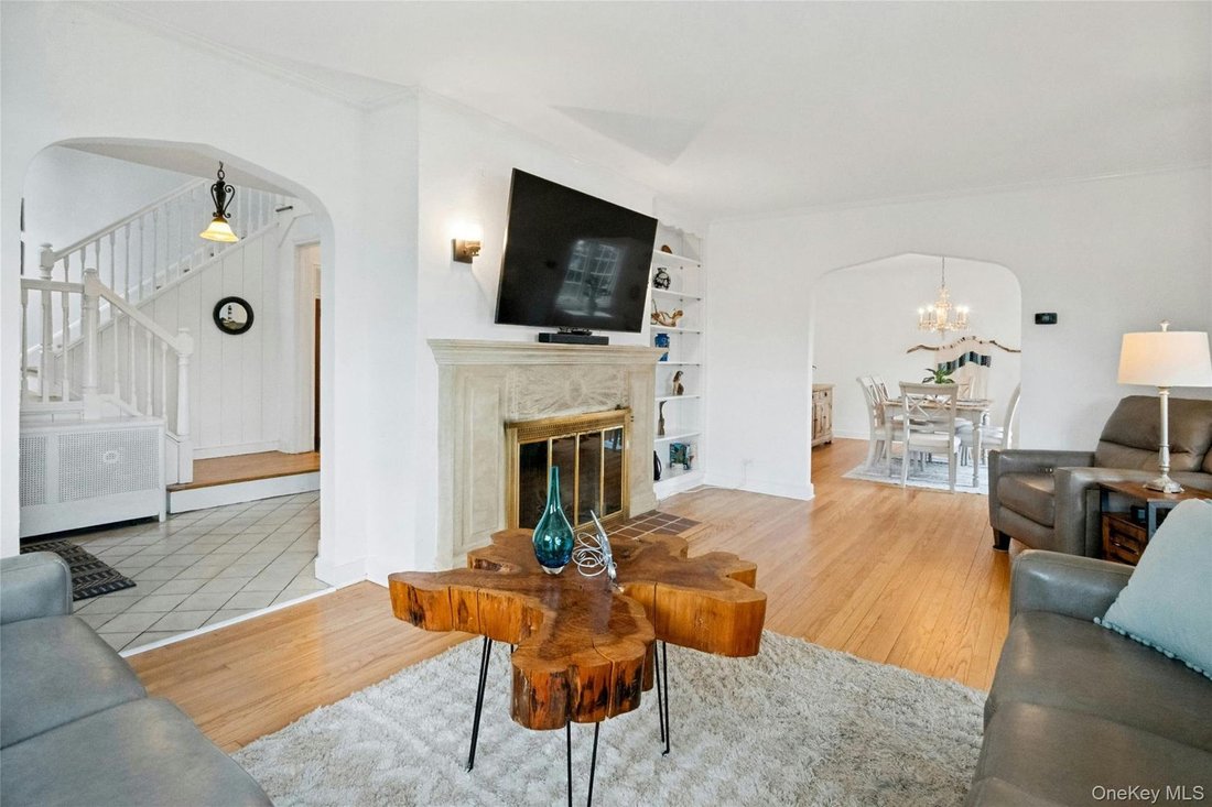 House in Yonkers, New York, United States 5 - 18333579