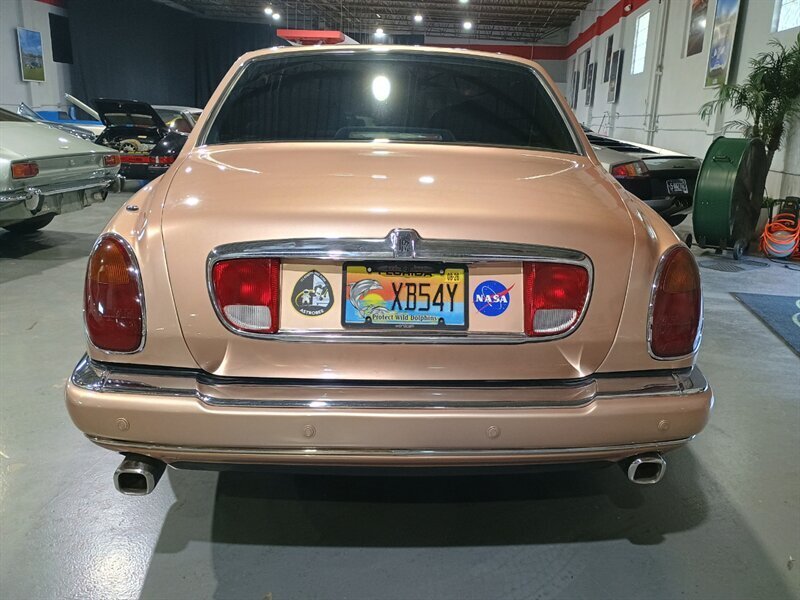 Sedan in Boca Raton, FL, United States 4 - 18416205