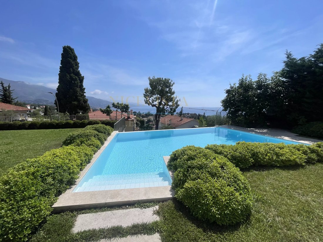 Villa in Village-Cros de Caste-Coupiere-Mont Gros, Roquebrune-Cap-Martin, France 3 - 17380566