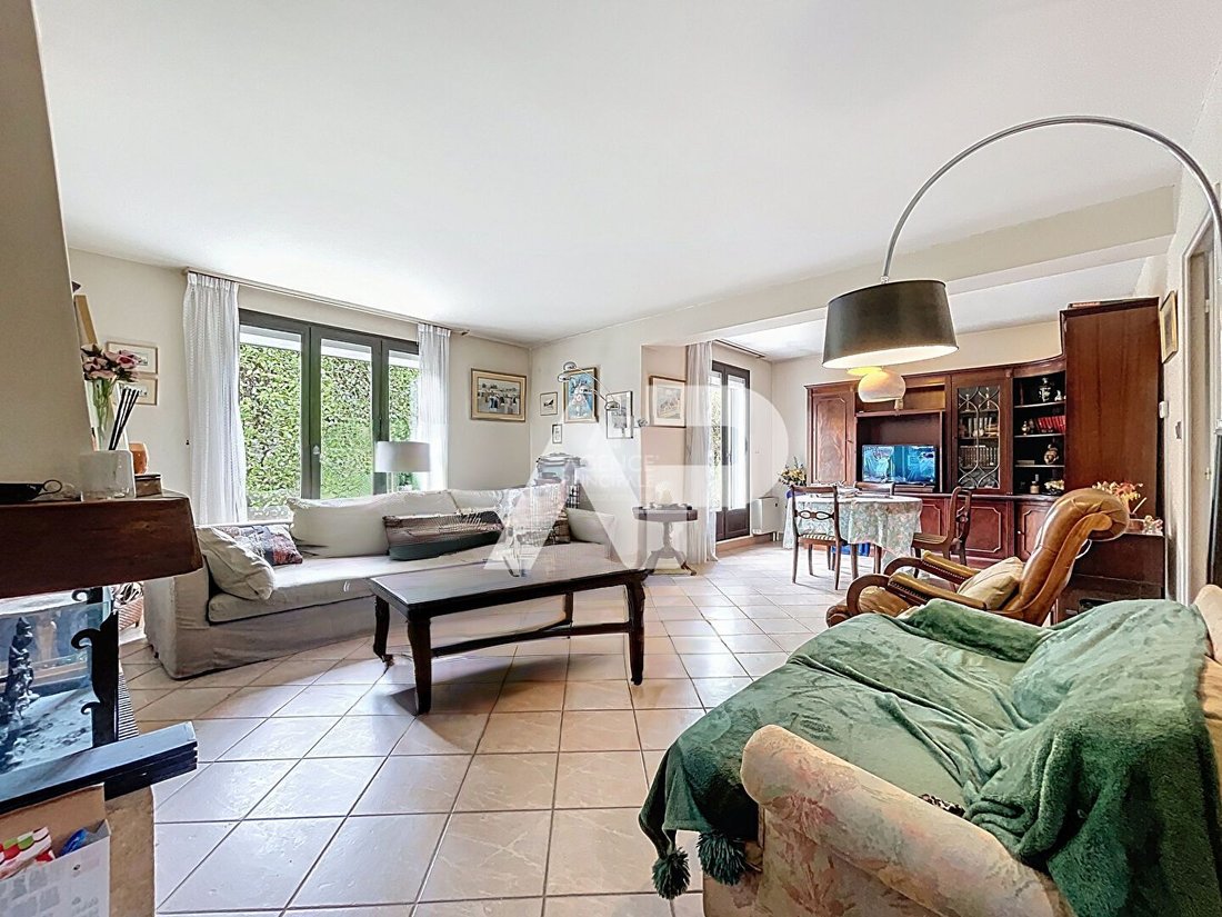 House in Montesson, Ile-de-France, France 3 - 18407447