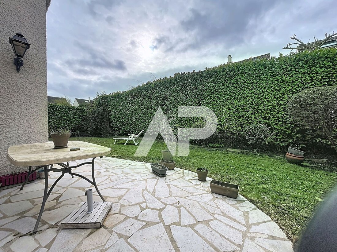 House in Montesson, Ile-de-France, France 2 - 18407447