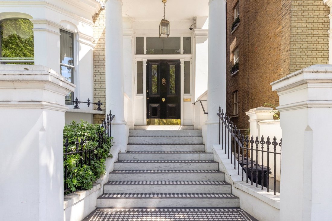 Apartment in The Boltons, Kensington And Chelsea, England 2 - 18403154