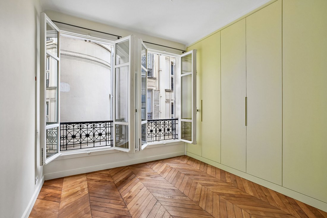 Apartment in Lorette-Martyrs, Paris 9e Arrondissement, Paris 2 - 18403801